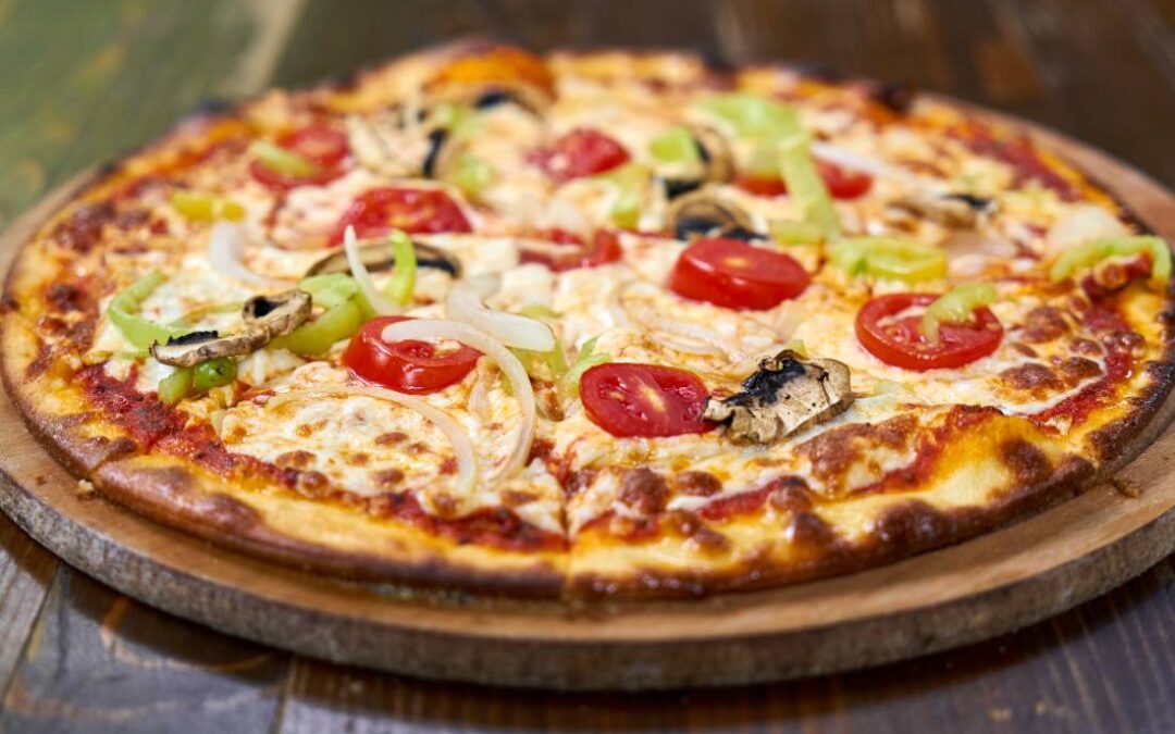 Pizza z twarogu: Niezwykłe połączenie smaków i tekstur, które zachwycą Twoje podniebienie